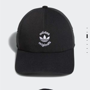 NWT Womens Adidas Black Union Strapback Hat